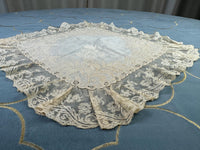 Taschentuch einer Adligen, Spanien, ca. 1830-1840