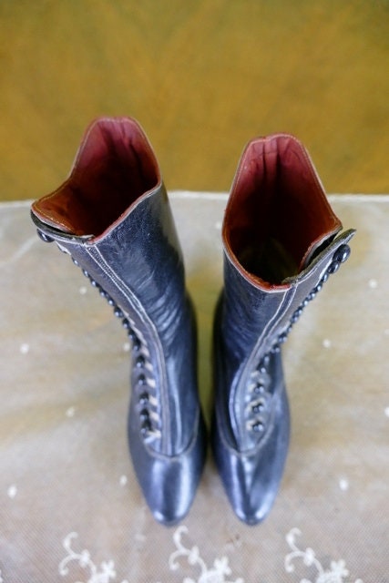 Muster-Knopfstiefel, England, 1870er Jahre