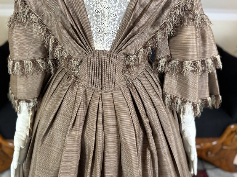 Antikes viktorianisches Gouvernantenkleid, England, ca. 1850