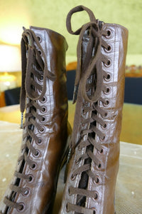 GOODYEAR Antike braune Stiefel, ca. 1915