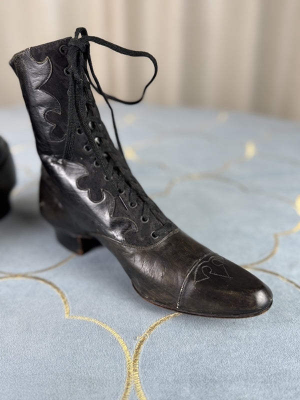 Ungetragene Schnürstiefel, ca. 1900