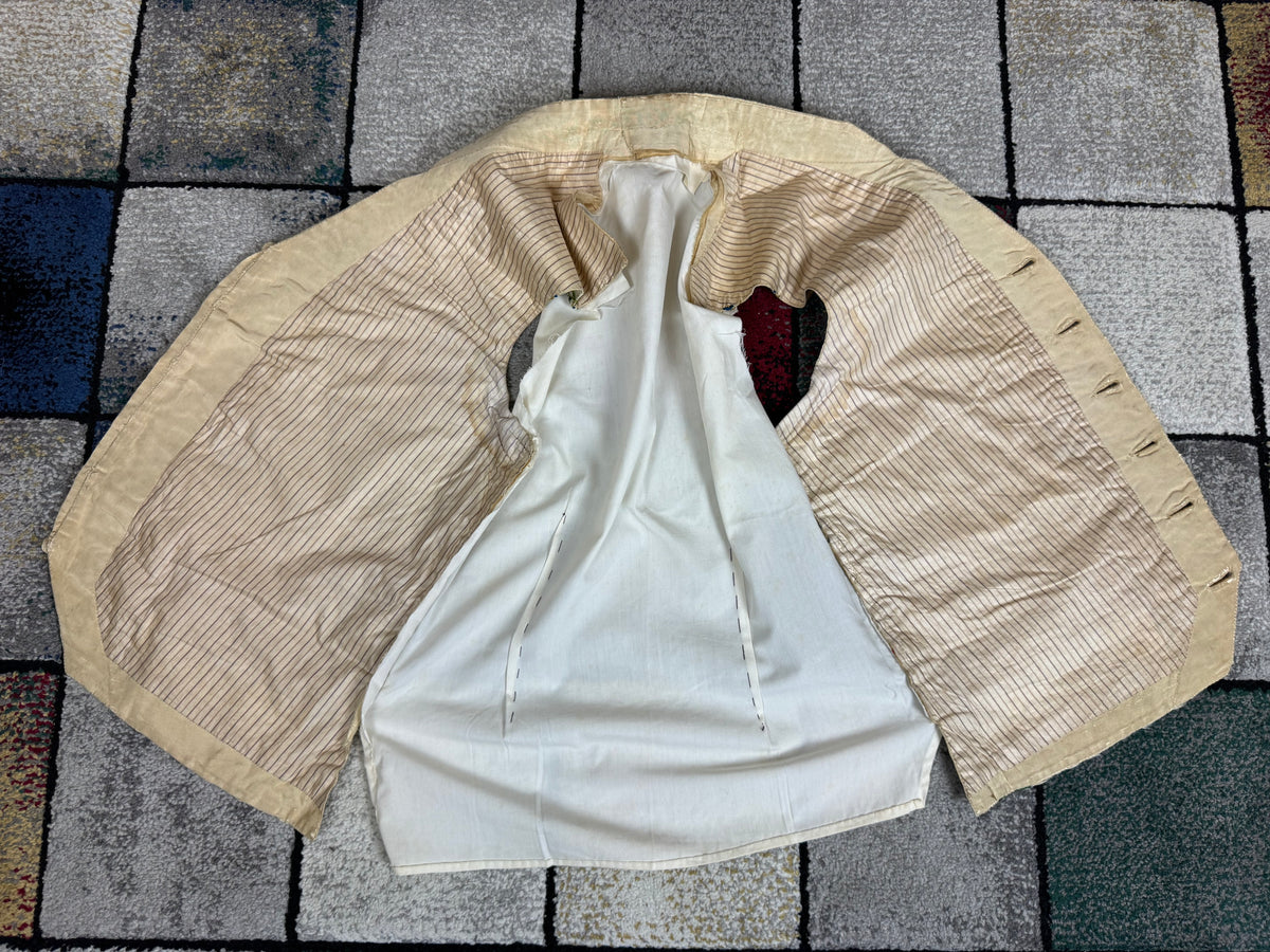 Cream Silk Embroidered Waistcoat, England ca. 1770 – Long‑Line Georgian Men’s Fashion