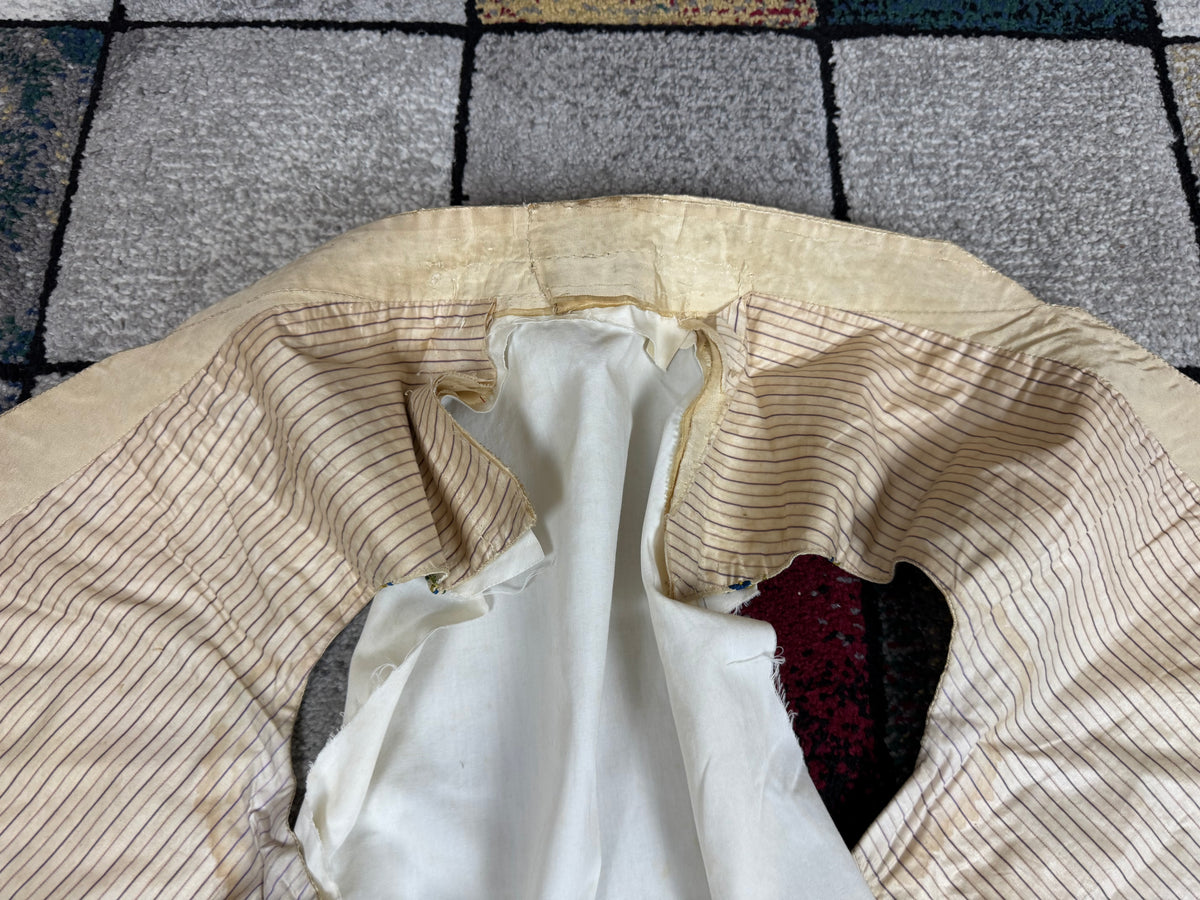 Cream Silk Embroidered Waistcoat, England ca. 1770 – Long‑Line Georgian Men’s Fashion