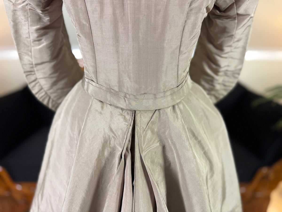 Antikes viktorianisches Gehkleid, ca. 1897 - Dreiteiliges englisches Ensemble