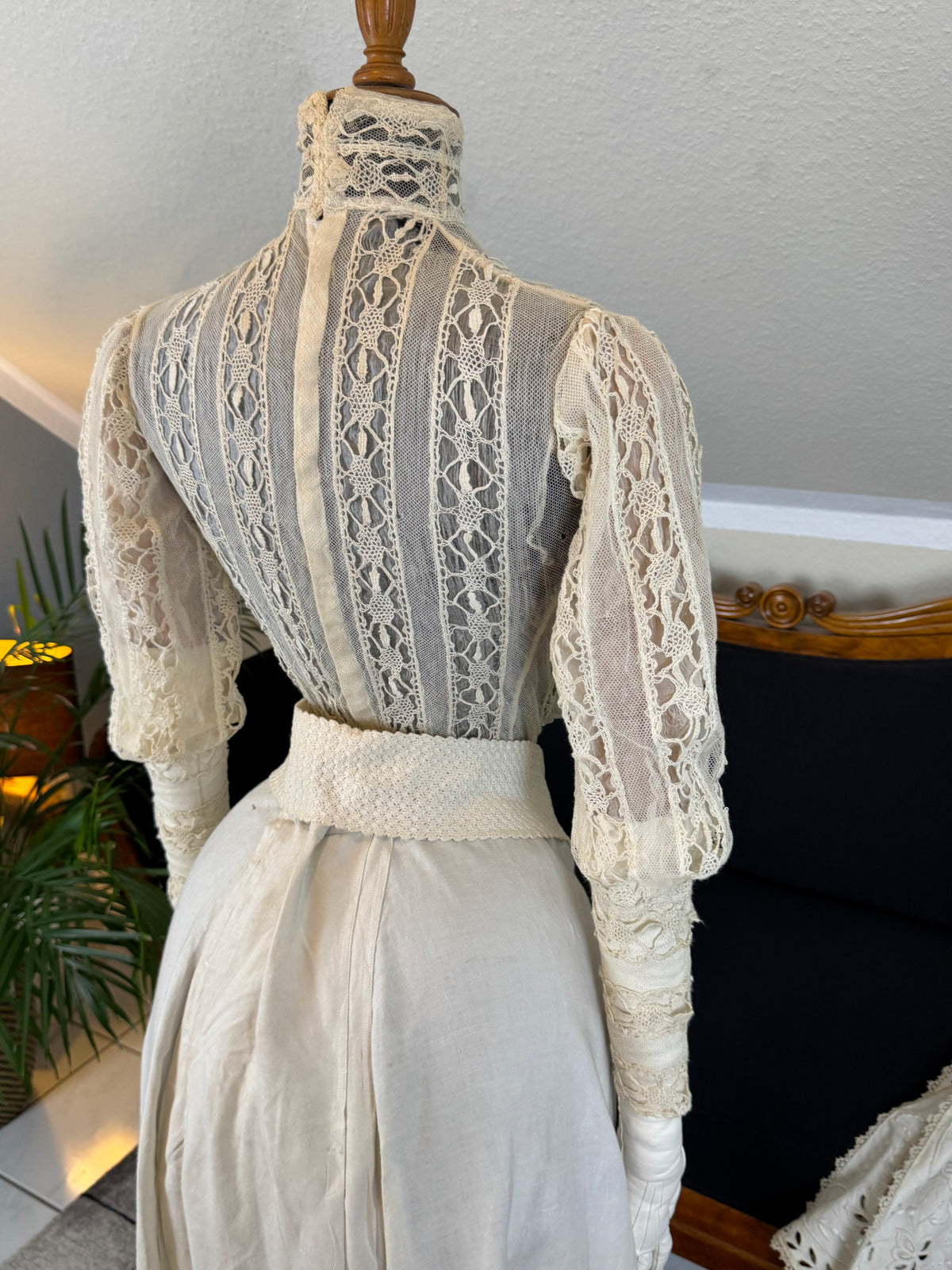 Antique Four‑Piece Edwardian Walking Dress ca. 1910 – Linen, Lace & Lady Gillman Provenance