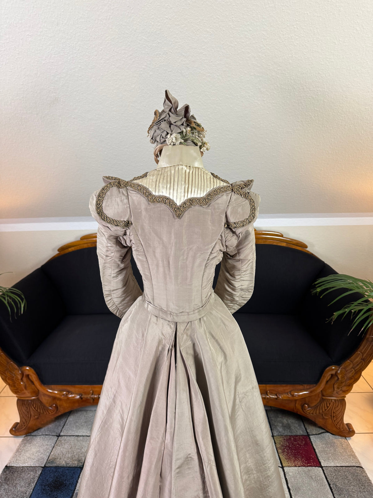 Antikes viktorianisches Gehkleid, ca. 1897 - Dreiteiliges englisches Ensemble