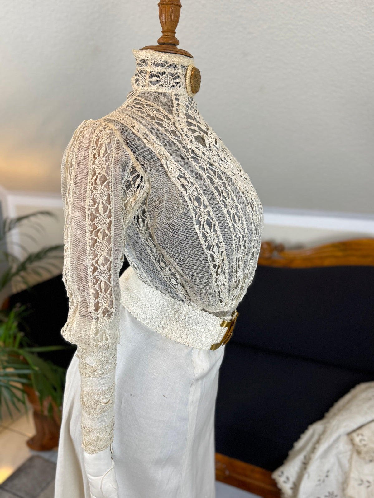 Antique Four‑Piece Edwardian Walking Dress ca. 1910 – Linen, Lace & Lady Gillman Provenance