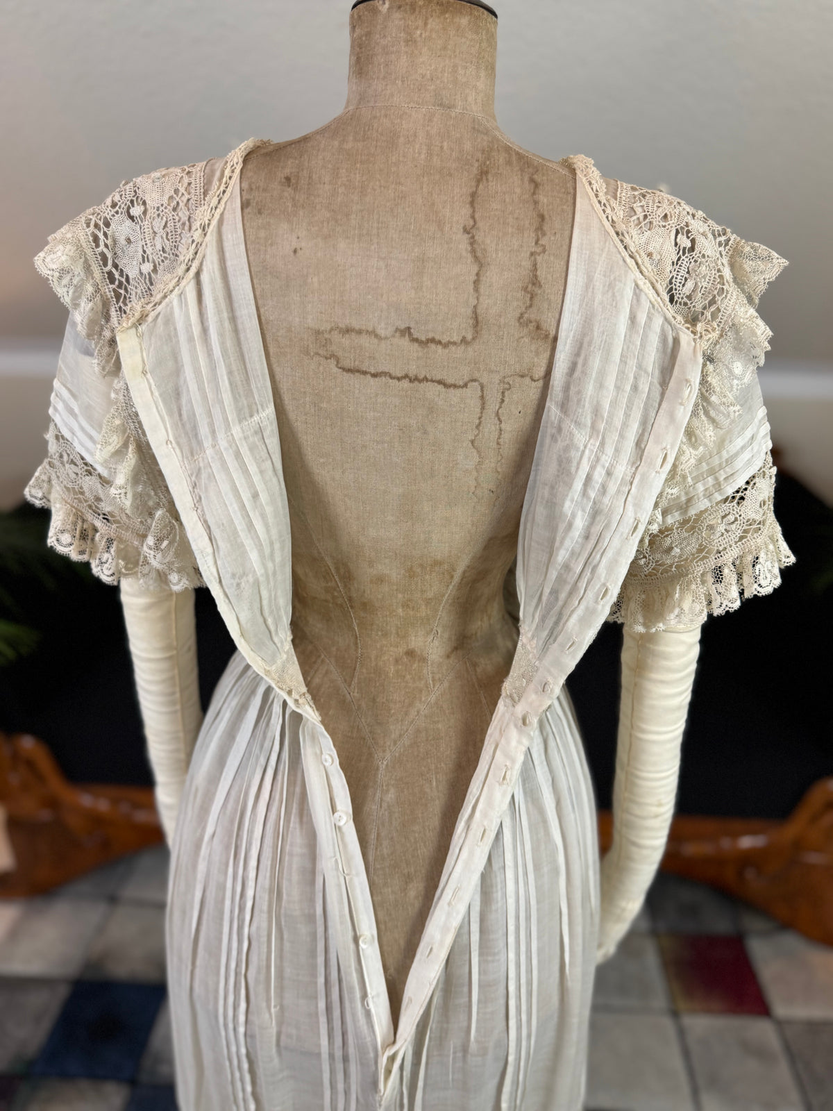 Antikes edwardianisches Teekleid aus Leinen, ca. 1906