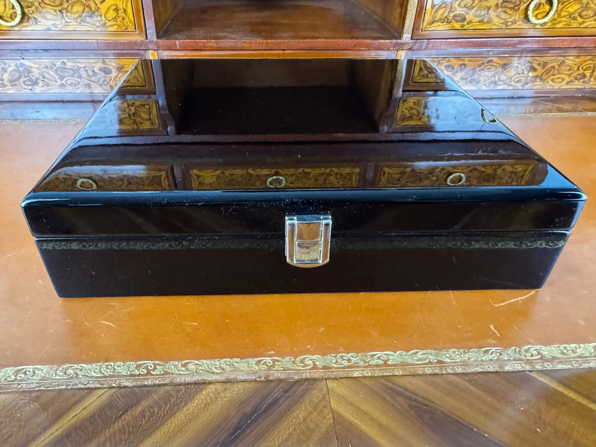Silver cigarette case of Crown Prince Wilhelm of Prussia with crowned monogram, presentation pin and original caricature in bespoke casket.