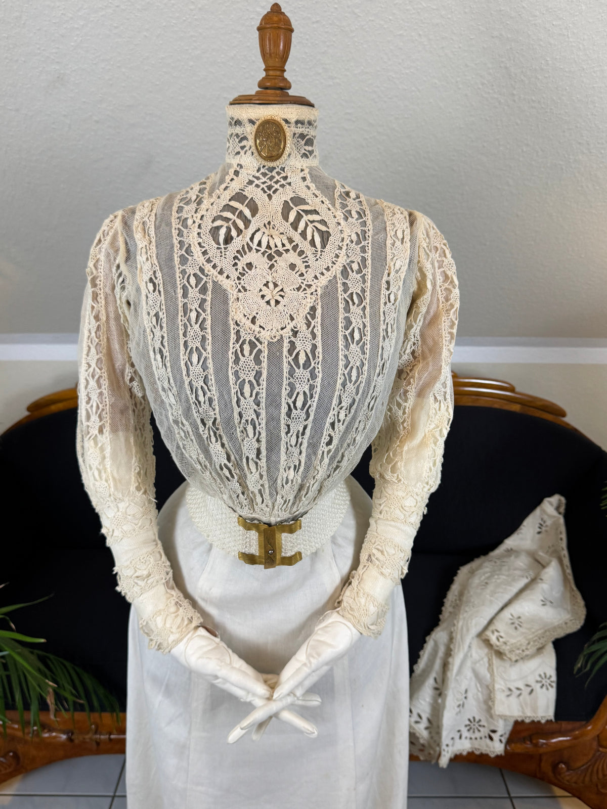 Antique Four‑Piece Edwardian Walking Dress ca. 1910 – Linen, Lace & Lady Gillman Provenance