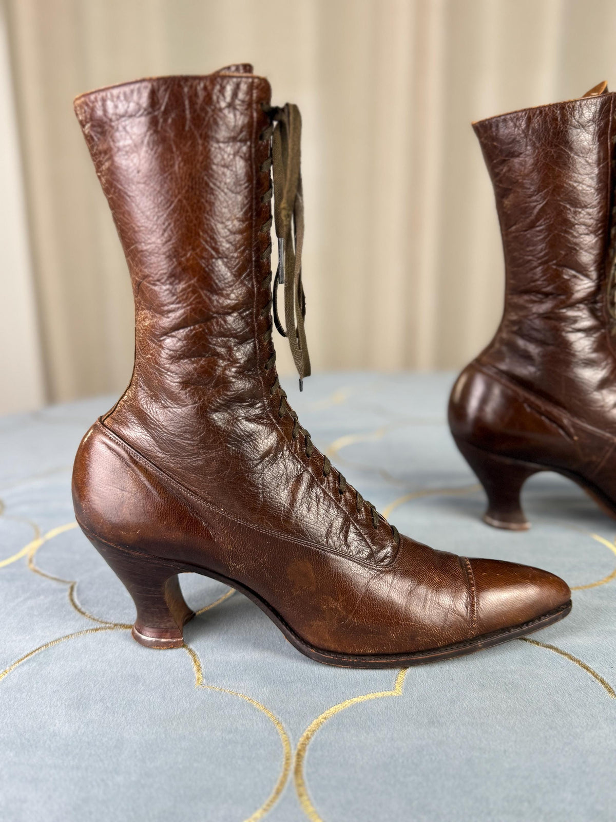 Hohe Schnürstiefel aus Leder, ca. 1900