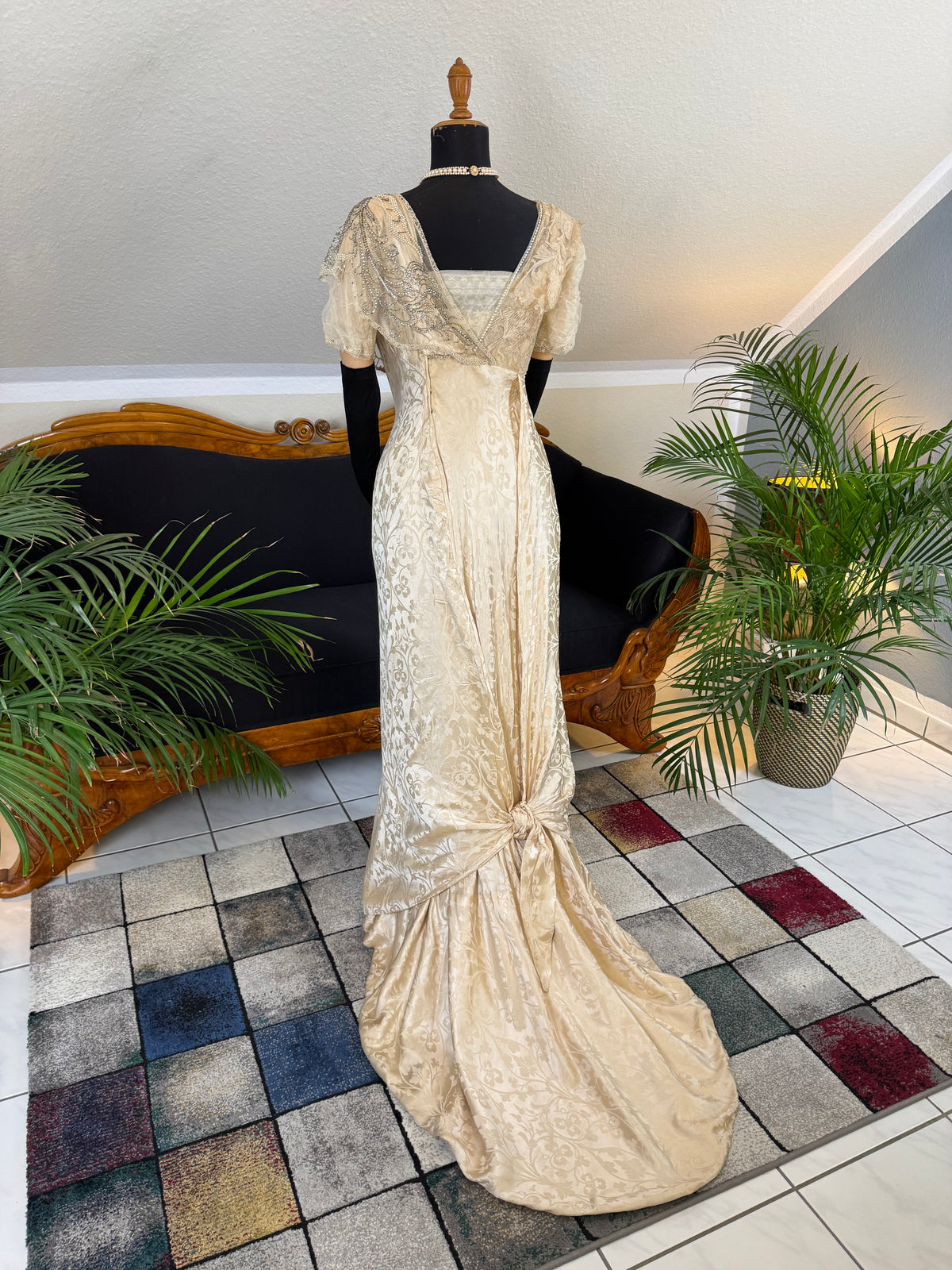 Edwardian wedding ensemble by Reville & Rossiter London with original box, shoes and accessories, Lady Gillman provenance, 1911