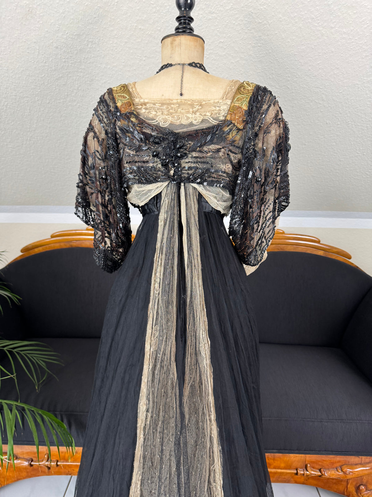 Antikes edwardianisches Abendkleid ca. 1906 – Seide, Spitze, Tüll & Brokat aus England