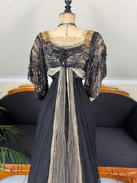 Antikes edwardianisches Abendkleid ca. 1906 – Seide, Spitze, Tüll & Brokat aus England
