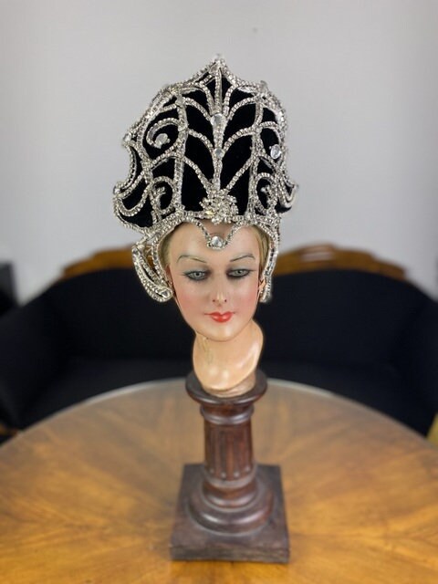 Ausgefallener Showgirl-Kopfschmuck, späte 1920er Jahre