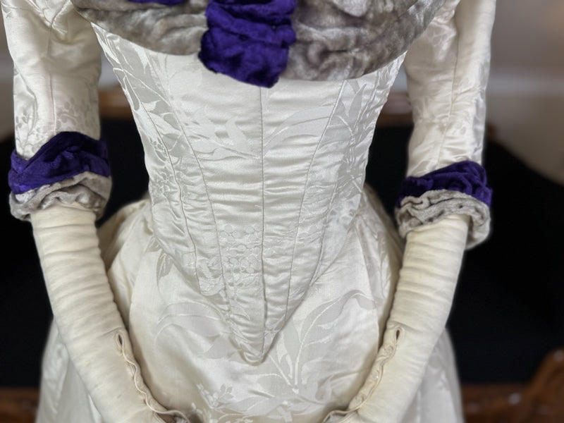 SCOTT Antikes Abendkleid aus Seide, Liverpool, ca. 1890