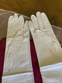 SWELLY Antike bestickte Handschuhe, Paris, ca. 1915