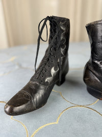 Ungetragene Schnürstiefel, ca. 1900