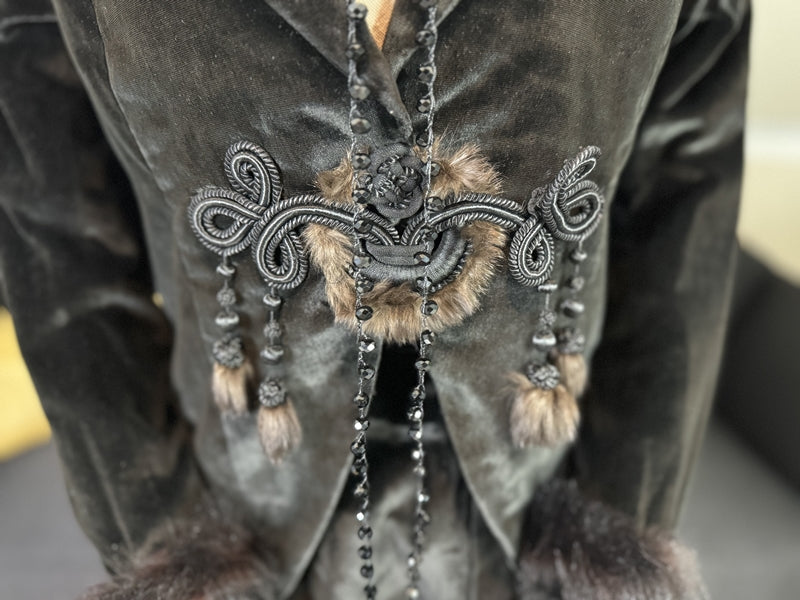 Antikes Gehkleid aus der Titanic-Ära, ca. 1912 – dreiteiliges Ensemble aus Samt
