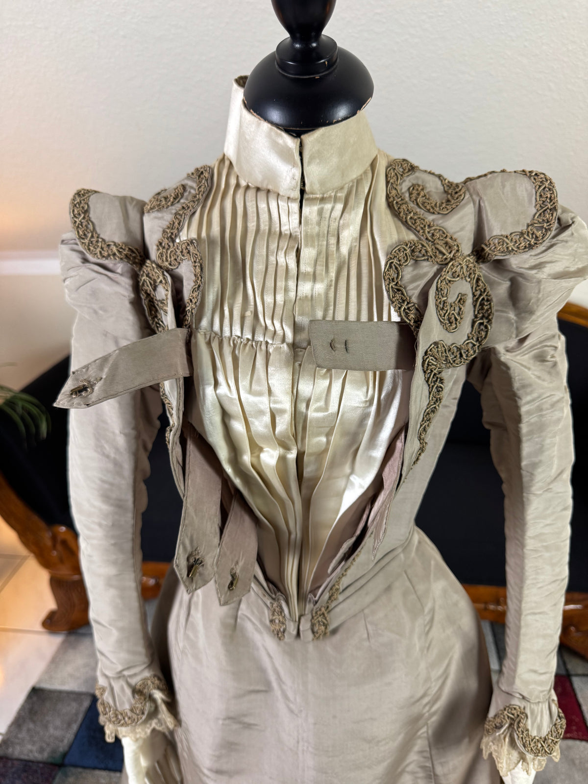 Antikes viktorianisches Gehkleid, ca. 1897 - Dreiteiliges englisches Ensemble