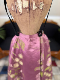 Antikes lilafarbenes Seiden-Ballkleid aus der viktorianischen Ära, ca. 1895