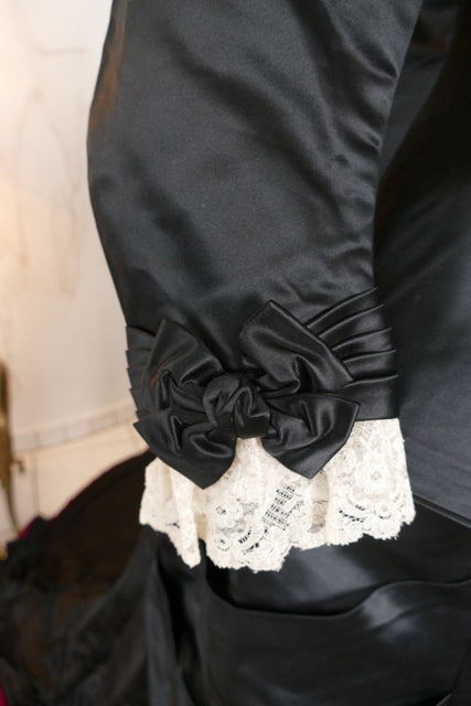 EMILE PINGAT Antikes viktorianisches Tournürenkleid, Paris, ca. 1882