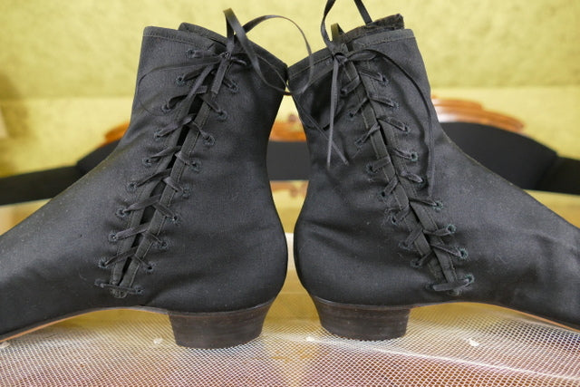 Schwarze Stiefel mit seitlicher Schnürung, Bürgerkriegszeit, ca. 1860–1865