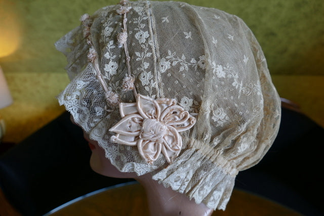 Boudoir-Haube, England, 1920er Jahre