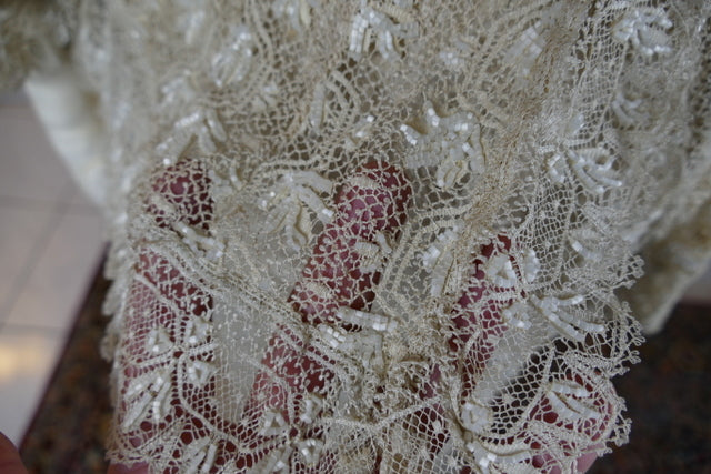 Antikes besticktes Spitzen-Bustle-Überkleid, 1880er Jahre