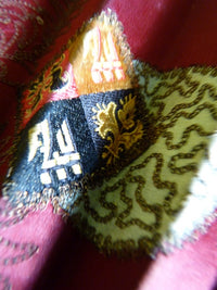 Faltfächer aus rotem Satin, ca. 1905