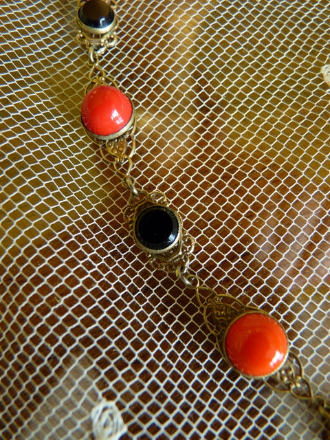 Art Deco Emaille Halskette aus schwarzem &amp; rotem Glas, 1920er