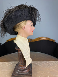 Cream knitted cotton Bradley V‑Neck muffler, ca. 1910, early unisex Edwardian scarf