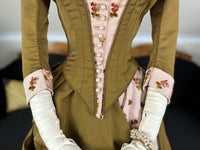 Mmes CONSTANCE &amp; HERMENCE Abendkleid, Paris, ca. 1888