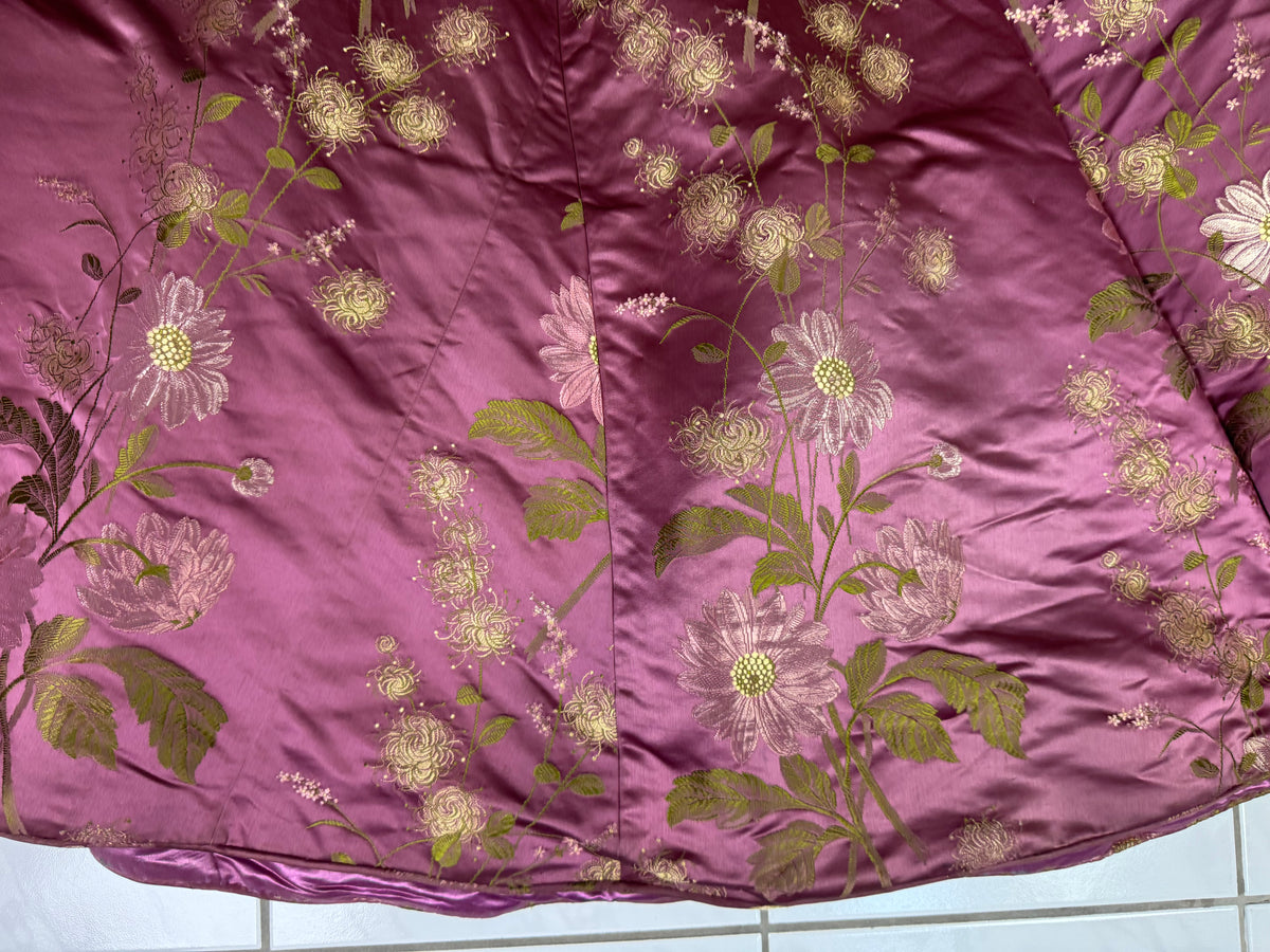 Antikes lilafarbenes Seiden-Ballkleid aus der viktorianischen Ära, ca. 1895