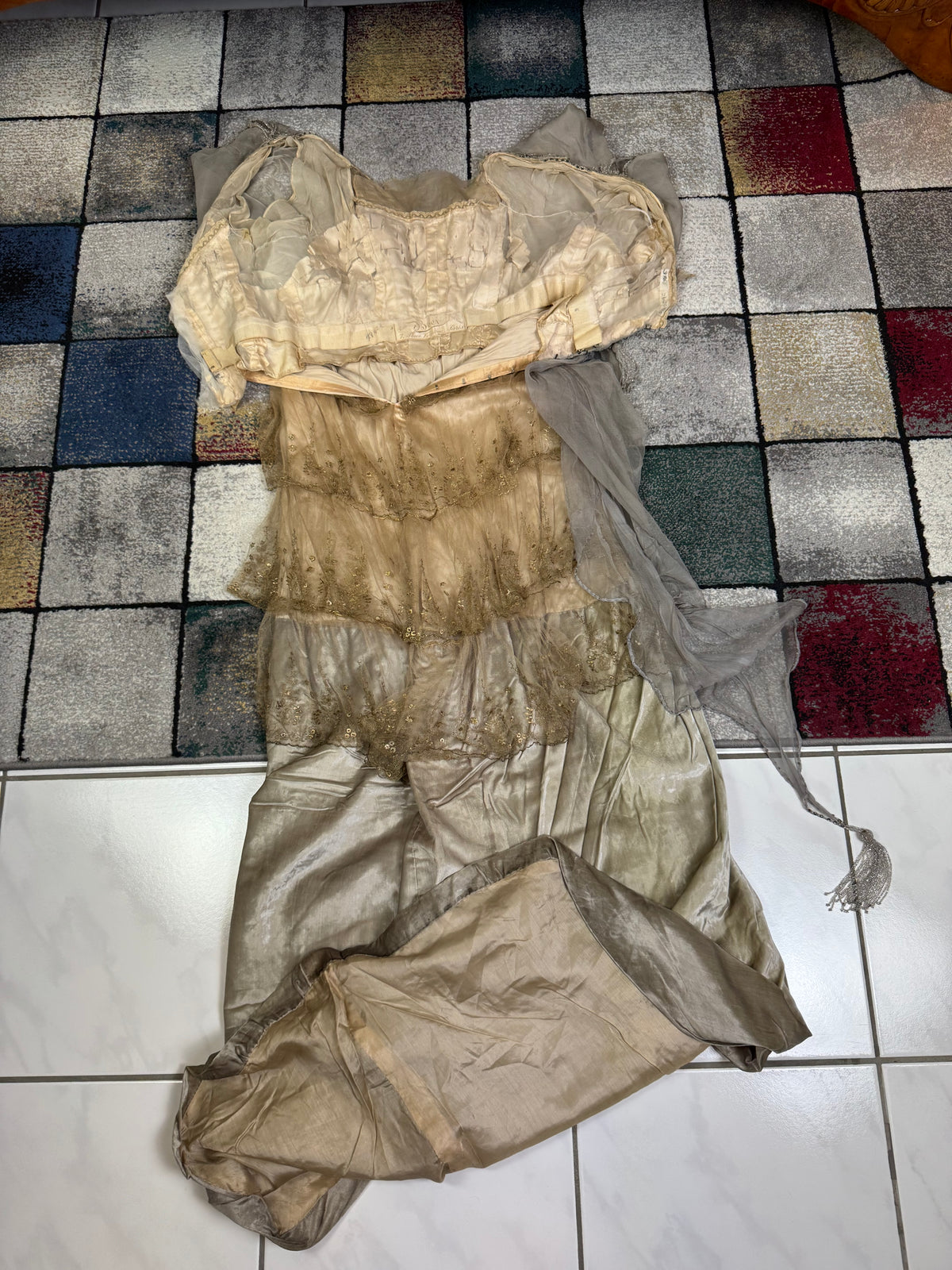 Antikes GUSTAVE BEER Abendkleid – Seidenchiffon &amp; Samt, Paris Couture ca. 1912