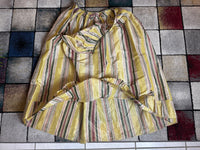 Eine Robe à l’Anglaise aus gelb, grün und pink gestreiftem Seidentaft, ca. 1770