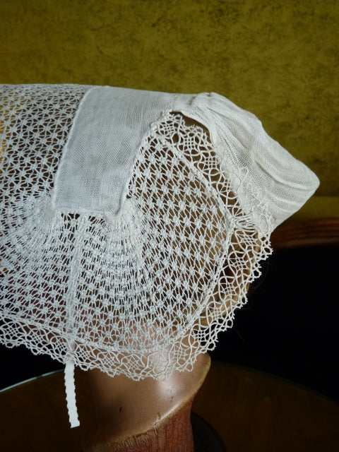 Antique French lace bonnet, Alsace, very good condition