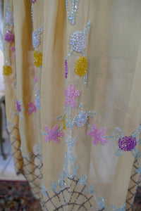 Antikes seidenes, perlenbesetztes Cocktailkleid, ca. 1926