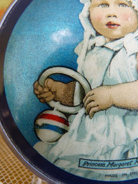 Puderdose, England, ca. 1931