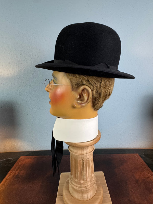 French Bowler hat, silk‑lined, M.A.C.F. Qualité Supérieure, very well preserved, riding style.