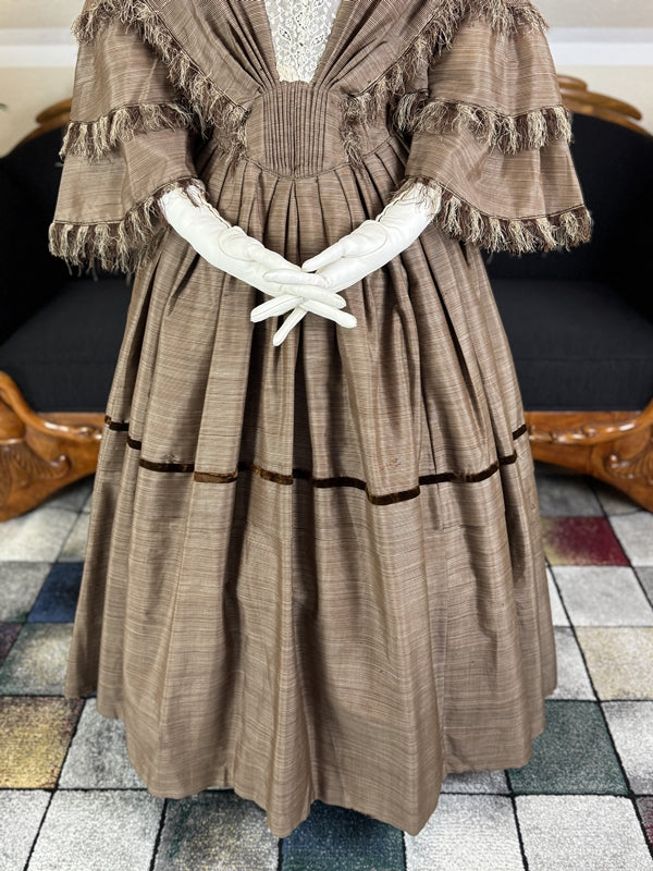 Antikes viktorianisches Gouvernantenkleid, England, ca. 1850