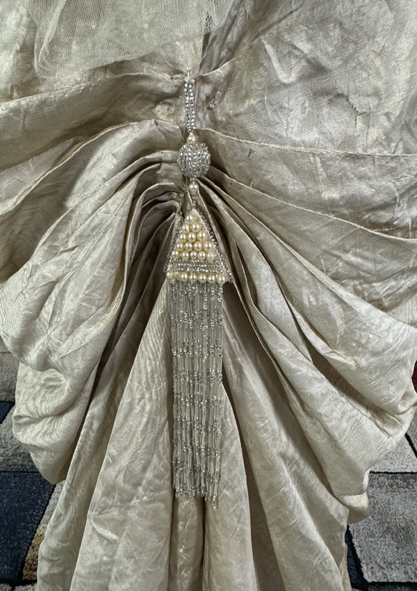 Antikes silbernes Lamé-Abendkleid aus der Titanic-Ära, ca. 1912