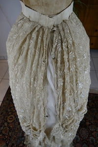 Antikes besticktes Spitzen-Bustle-Überkleid, 1880er Jahre