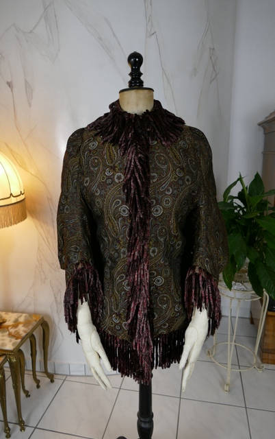 Dolman en soie à motif cachemire, vers 1880