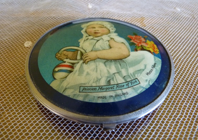 Puderdose, England, ca. 1931