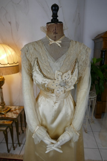 HUGHES &amp; STARNES Brautkleid, ca. 1915