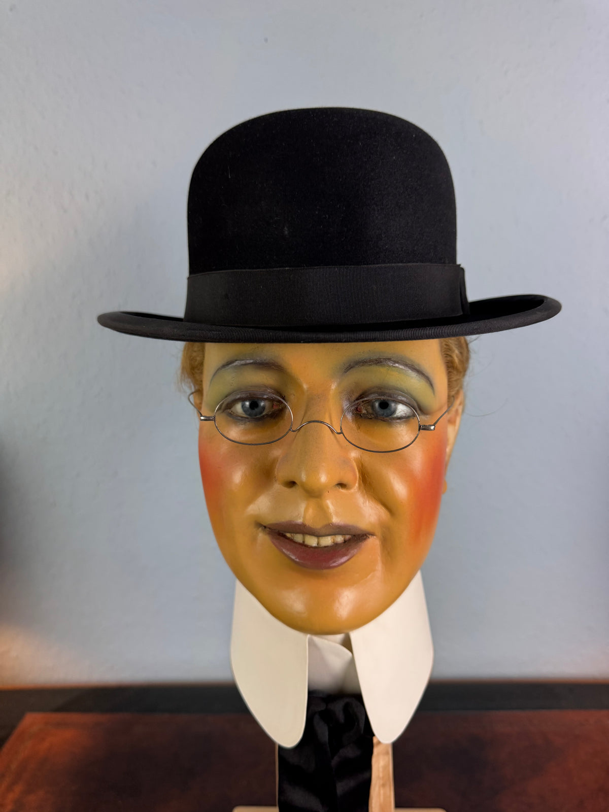 Rare Bowler hat by C. W. Borchert Berlin, silk‑lined, very well preserved