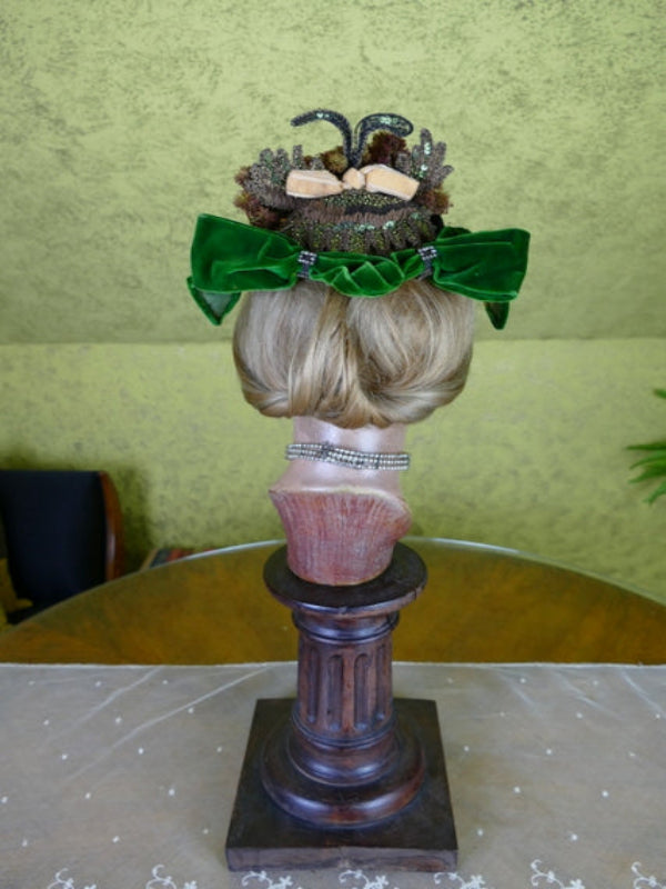Frau. JOSSE Elegante Haube, Paris, ca. 1884