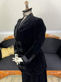LINKER & Cie. Antikes schwarzes Samt-Gehkleid, Paris, ca. 1910