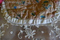 Antiker Biedermeier Brustlatz ca. 1840 – Deutsches frühes viktorianisches Textil